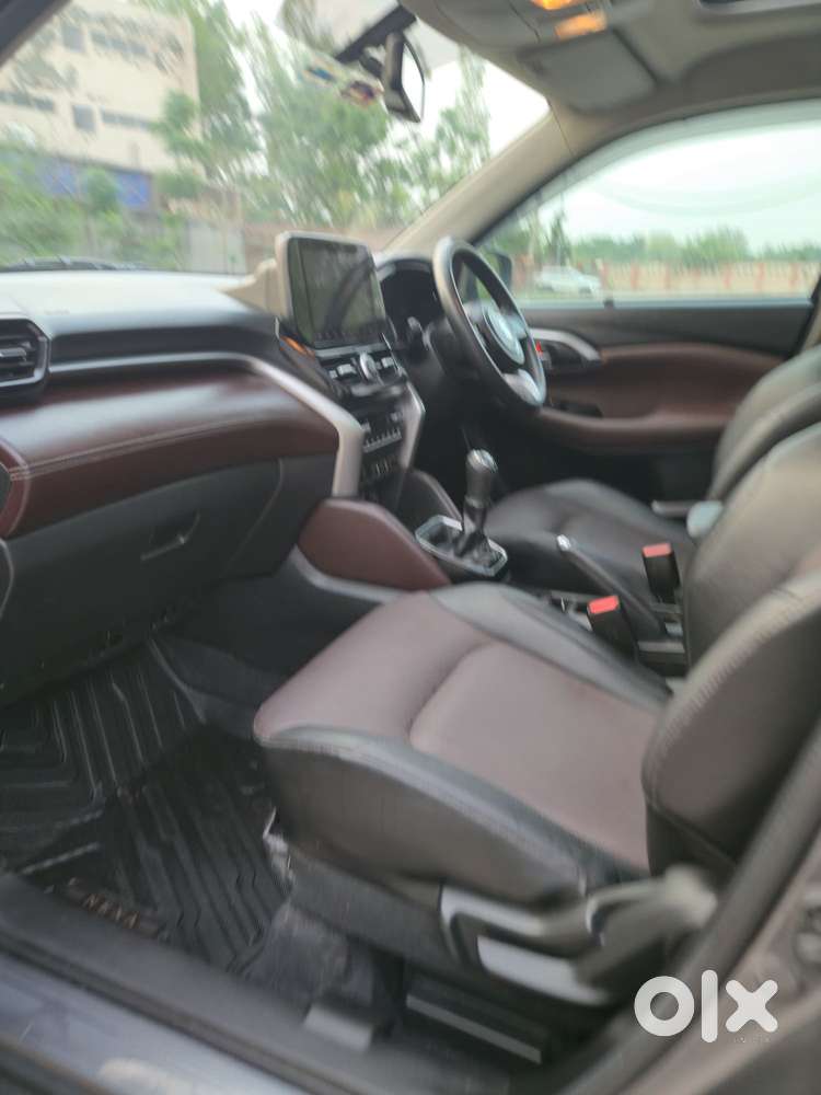 Maruti Suzuki Grand Vitara Smart Hybrid Alpha, 2023, Petrol