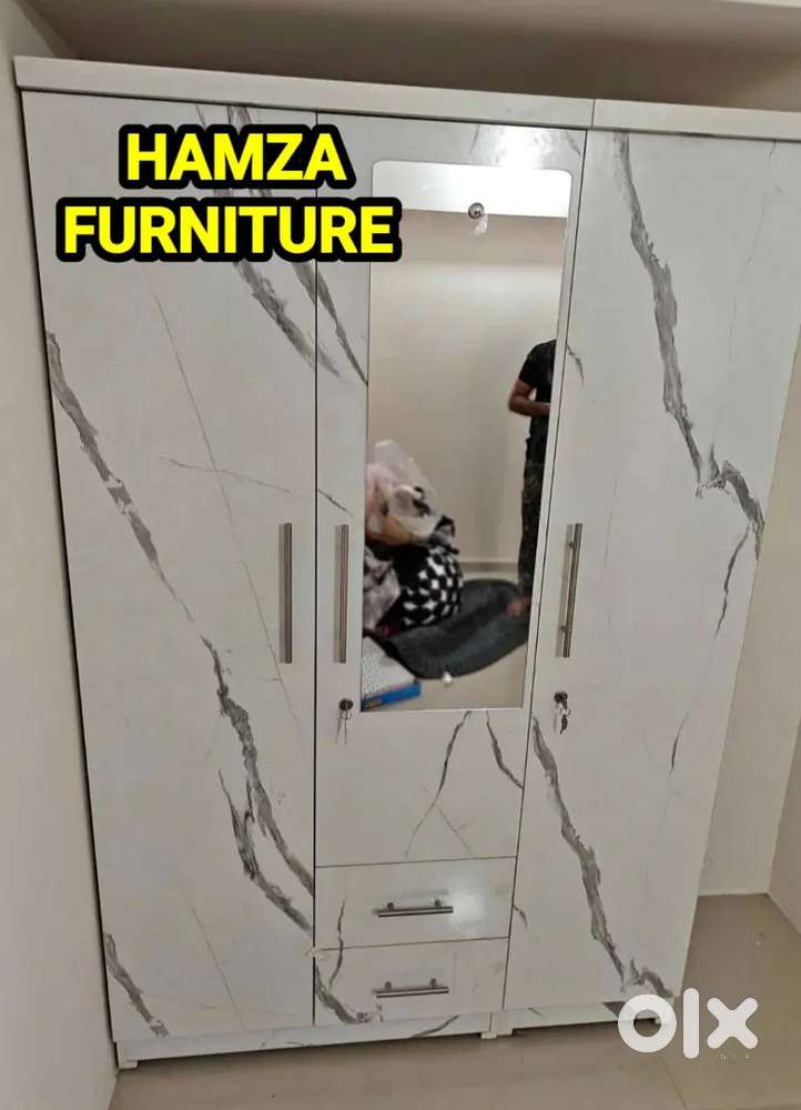 HAMZA FURNITURE New designer stylish Wardrobe 4by6 - Beds
