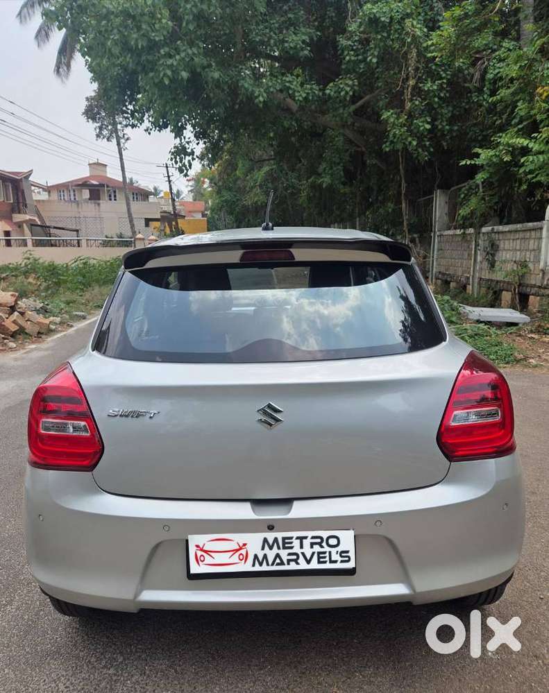 Maruti Suzuki Swift Vxi + Manual, 2023, Petrol