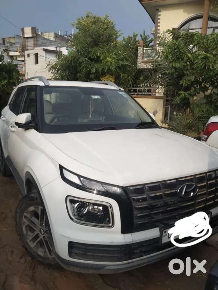 2022 Hyundai Venue Mt Diesel First Owner