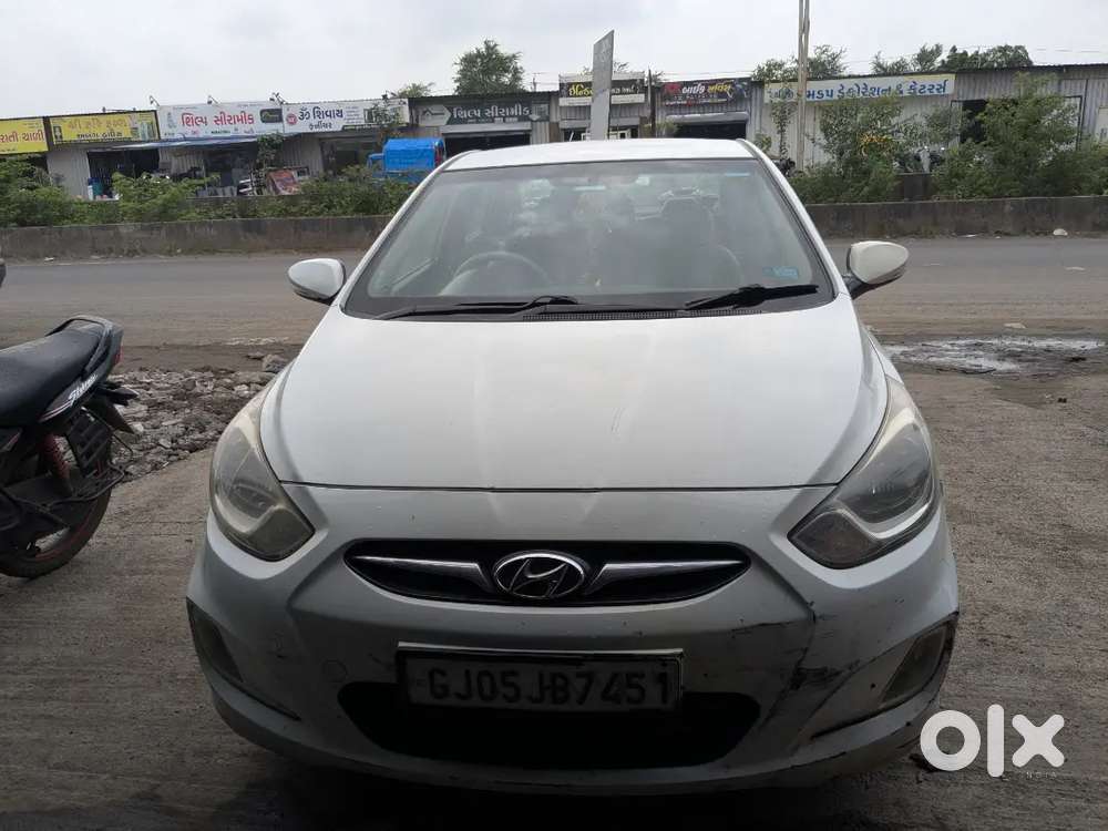 Hyundai Verna 2012 Manual Diesel 89000 Km