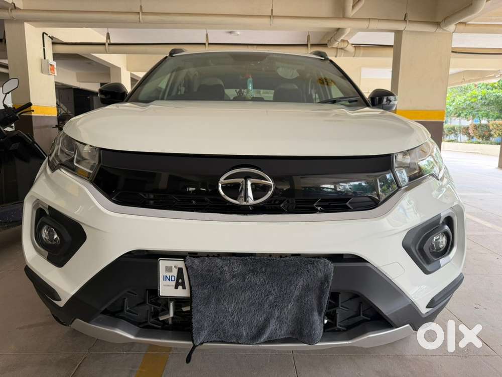 Tata Nexon Xz+s Petrol |2023|1st Owner |45000km |warranty Till Jan2028
