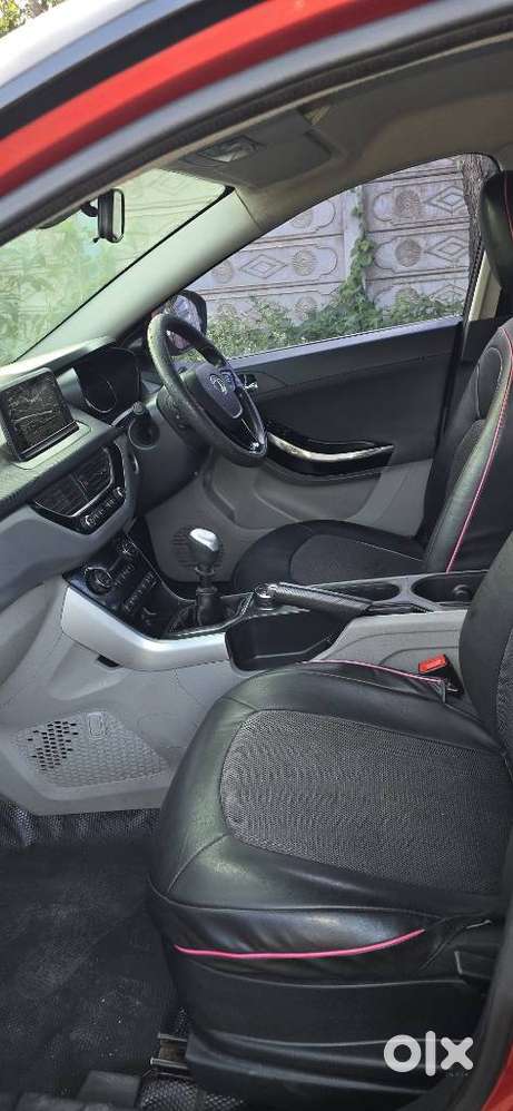 Tata Nexon, 2019, Petrol