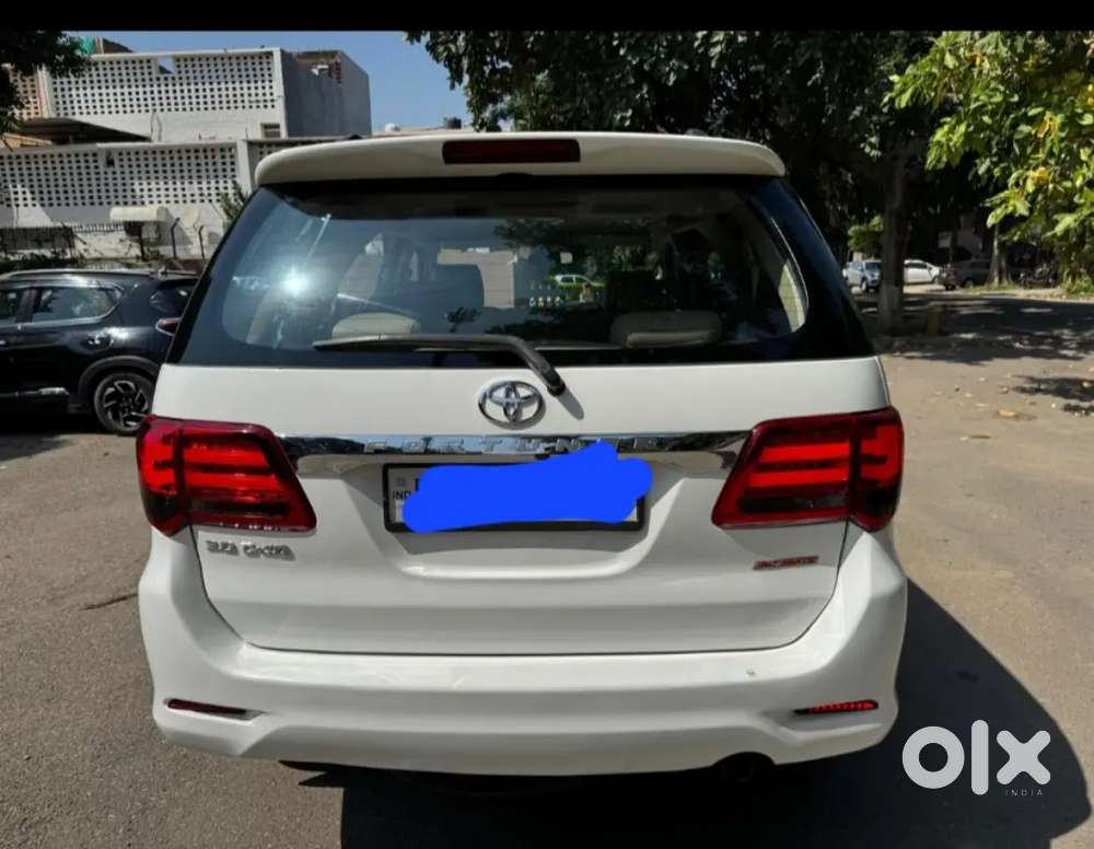 Toyota Fortuner 2015 Diesel Automatic Well Maintained
