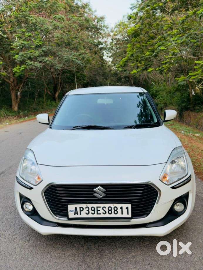 Maruti Suzuki Swift Vxi Optional, 2020, Petrol