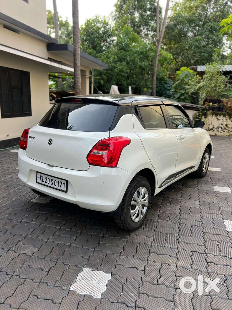 Maruti Suzuki Swift Vxi Optional, 2022, Petrol