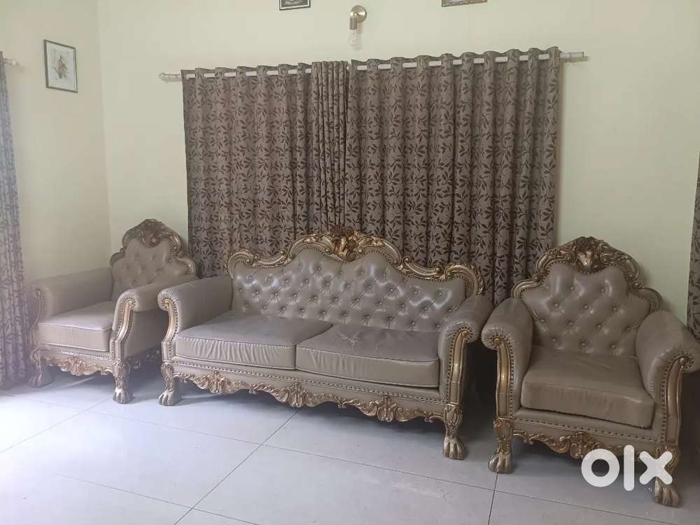 Premium sofa