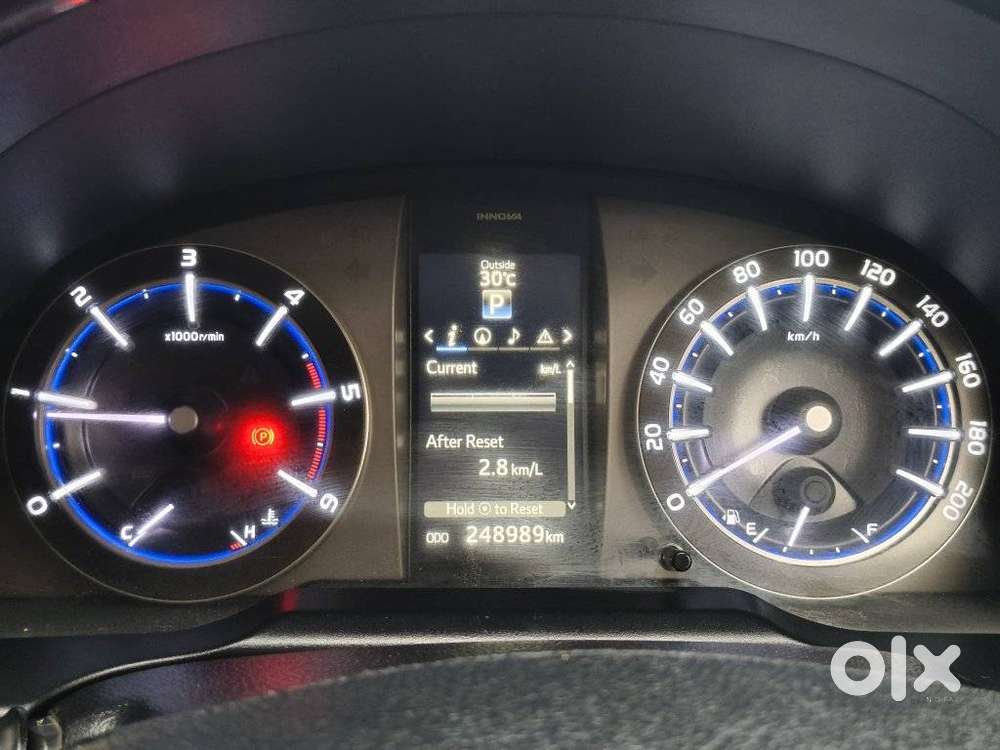 Toyota Innova Crysta 2.8z Automatic, 2016, Diesel