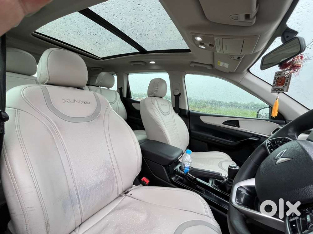 Mahindra Xuv700 2023 Diesel Well Maintained
