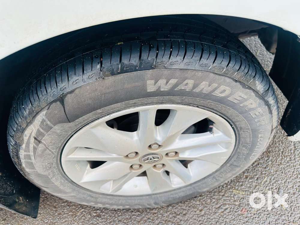 Toyota Innova Crysta [2020-ongoing] 2.4 Vx 8 Str, 2018, Diesel