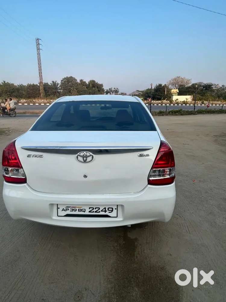 Toyota Etios 2015 Diesel Well Maintained