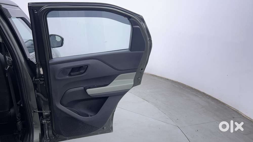 Tata Punch 1.2 Revotron Adventure Camo Rhythm, 2023, Petrol