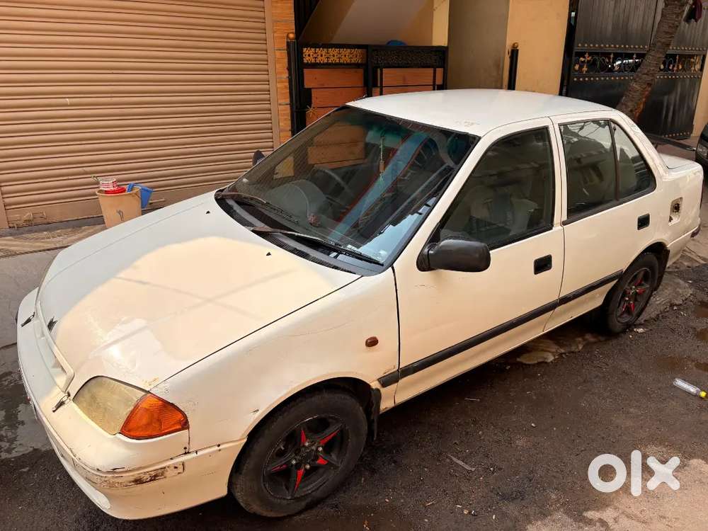Maruti Suzuki Esteem Lx (1999)