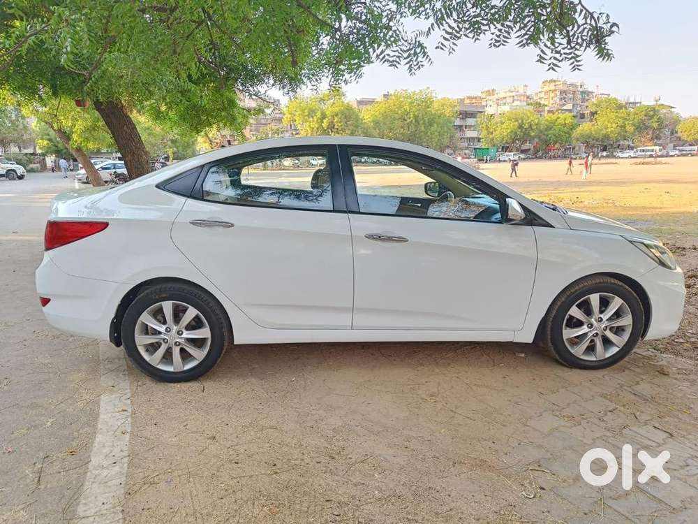 Hyundai Fluidic Verna 2013