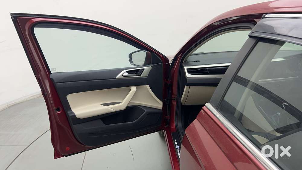 Volkswagen Virtus Highline Plus 1.0 Tsi At, 2023, Petrol