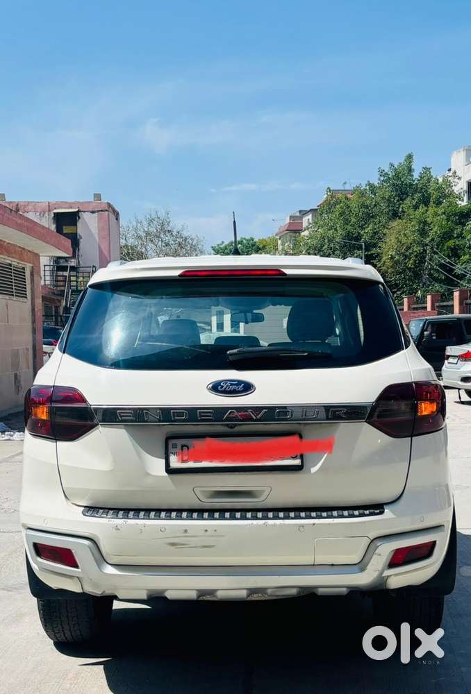 Ford Endeavour 2.2 Titanium At 4x2, 2016, Diesel