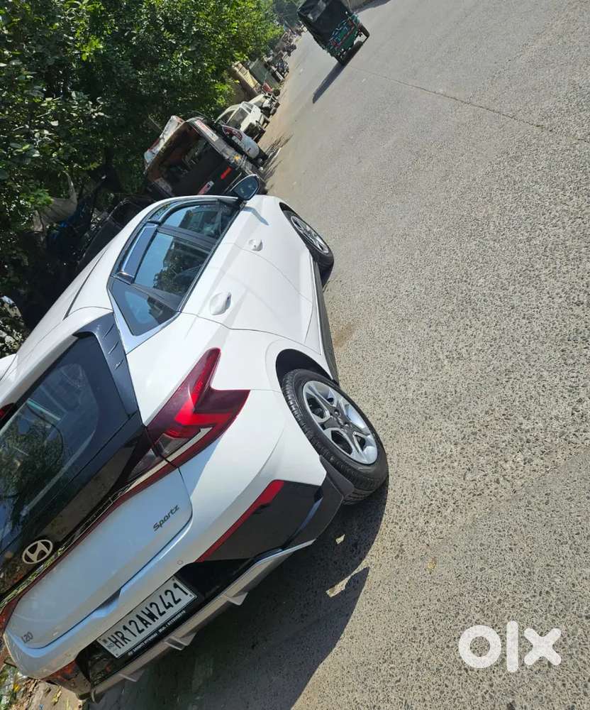 Hyundai New I20 2025 Petrol 4000 Km Driven