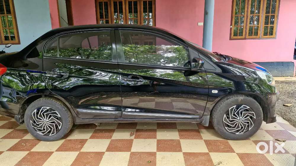 Honda Amaze 2013 Petrol Well Maintained