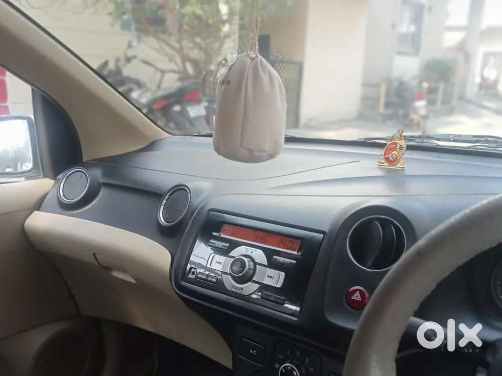 Honda Brio 2015 Petrol Well Maintained