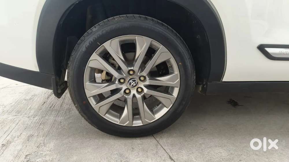 Toyota Innova Hycross 2.0 Zx (o) Hybrid 7 Str, 2024, Petrol