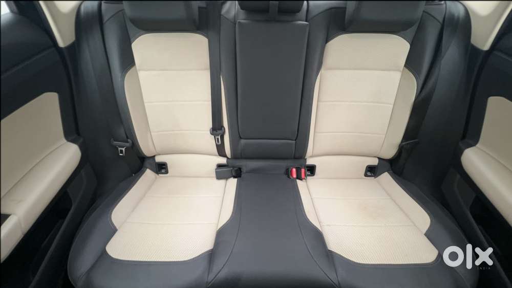 Volkswagen Virtus 1.0 Topline Tsi At, 2023, Petrol