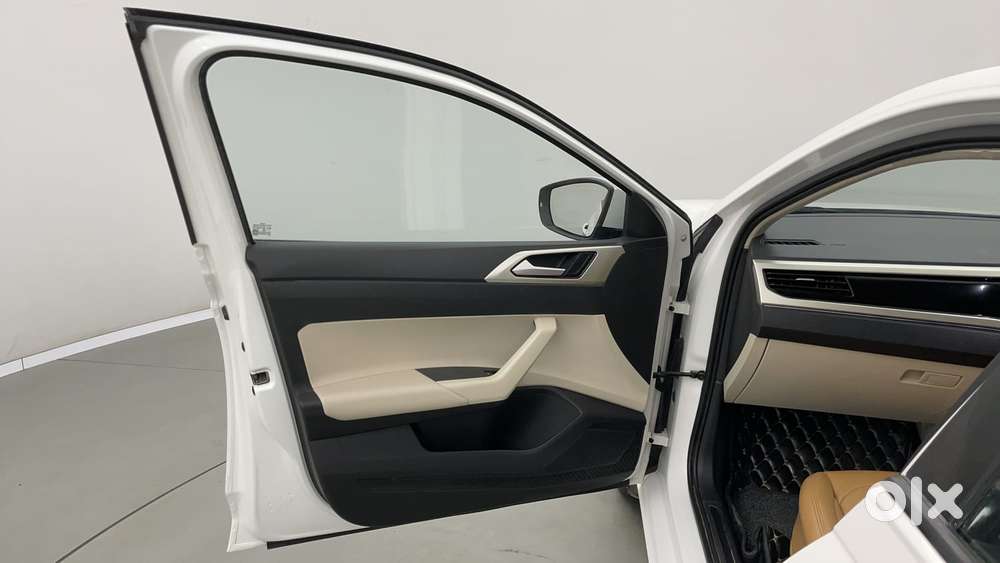 Volkswagen Virtus Highline Plus 1.0 Tsi At, 2024, Petrol