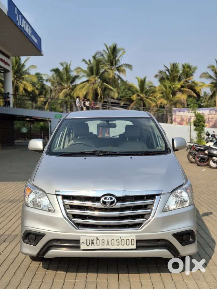 Toyota Innova 2014