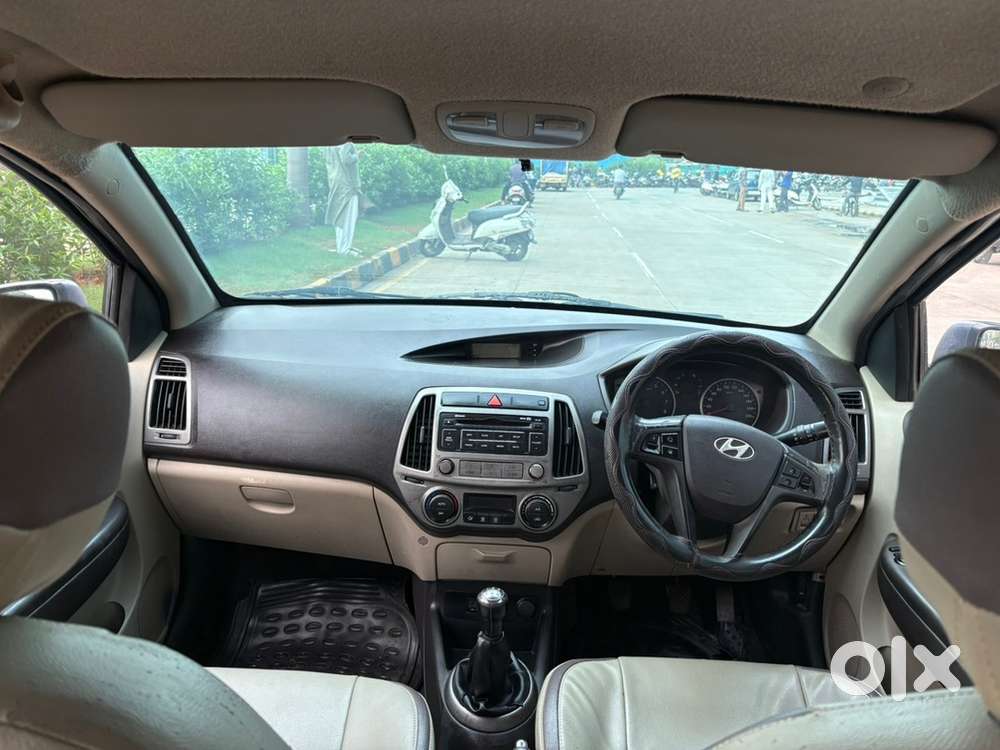 2013 Hyundai I20 Sportz Cng