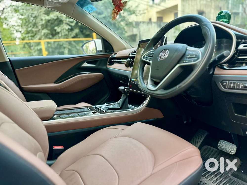 Mg Hector Plus Sharp Pro 1.5 Turbo Petrol Cvt 6 Str, 2024, Petrol