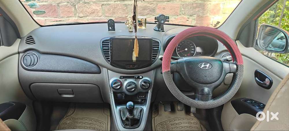 Hyundai I10 Sportz 2011