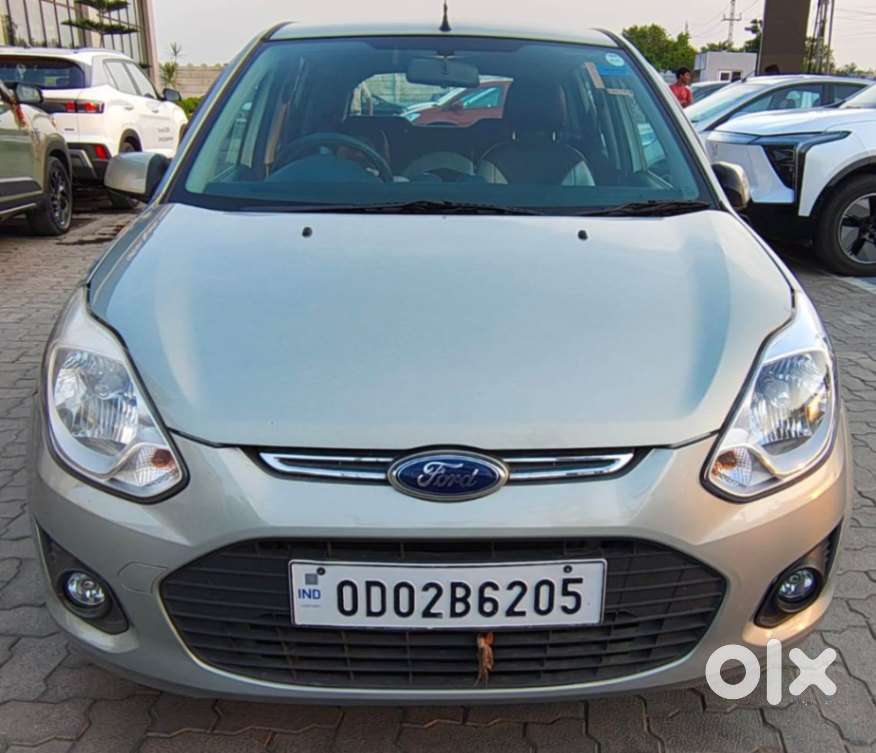 Ford Figo 1.2p Titanium Mt, 2012, Petrol