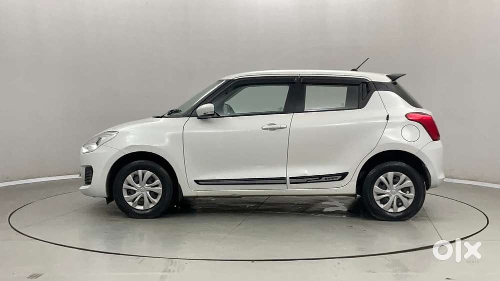 Maruti Suzuki Swift Amt Vvt Vxi, 2022, Petrol