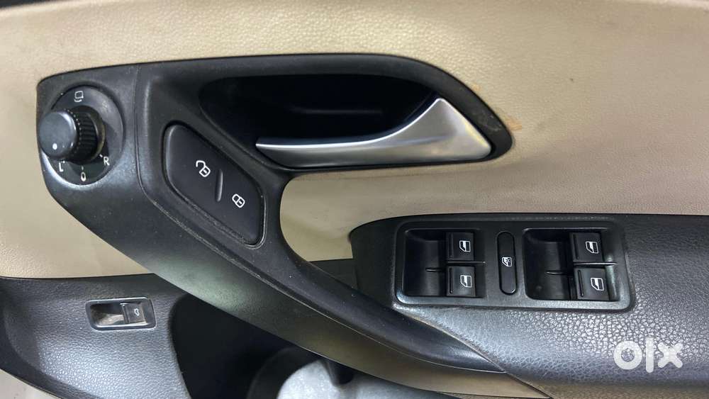 Volkswagen Vento 1.2 Tsi Highline Plus At, 2019, Petrol