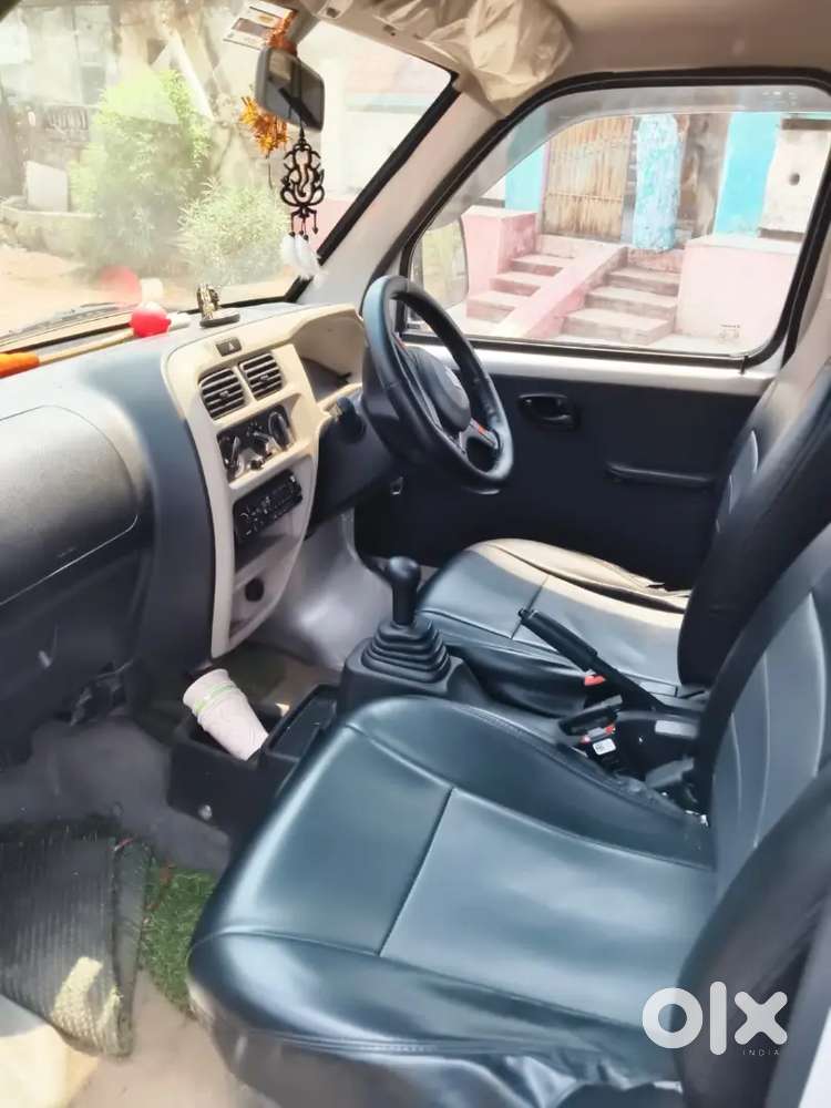 Maruti Suzuki Eeco 7 Seater With Full Insurance, With Addons