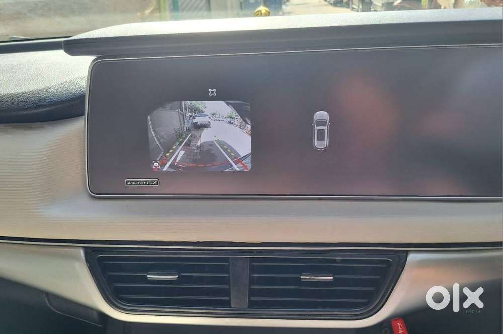Mahindra Xuv700 2.2 Ax 3 Diesel At 5 Str, 2022, Diesel