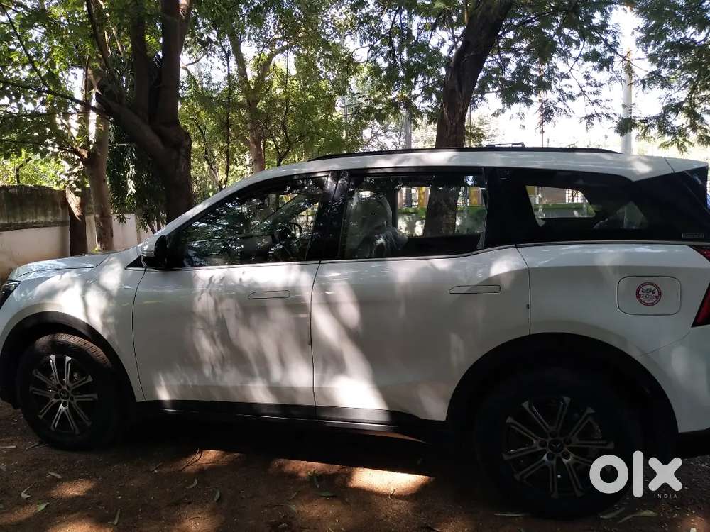 Mahindra Xuv 700 Ax7 2.0 Petrol Manual Variant Driven 10,000 Kms
