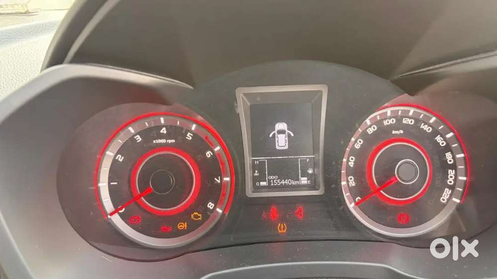 Mahindra Xuv300 2019 Petrol Well Maintained