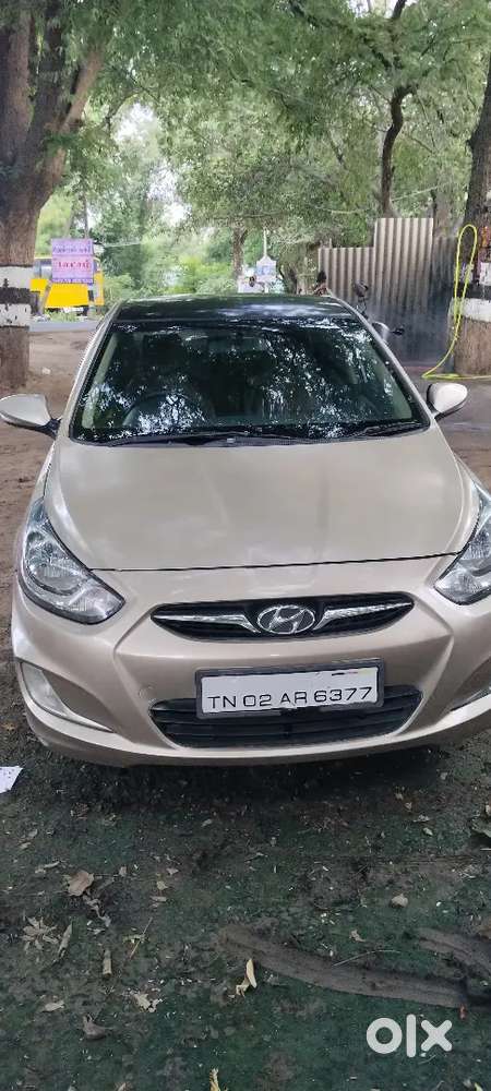 Hyundai Verna 2011