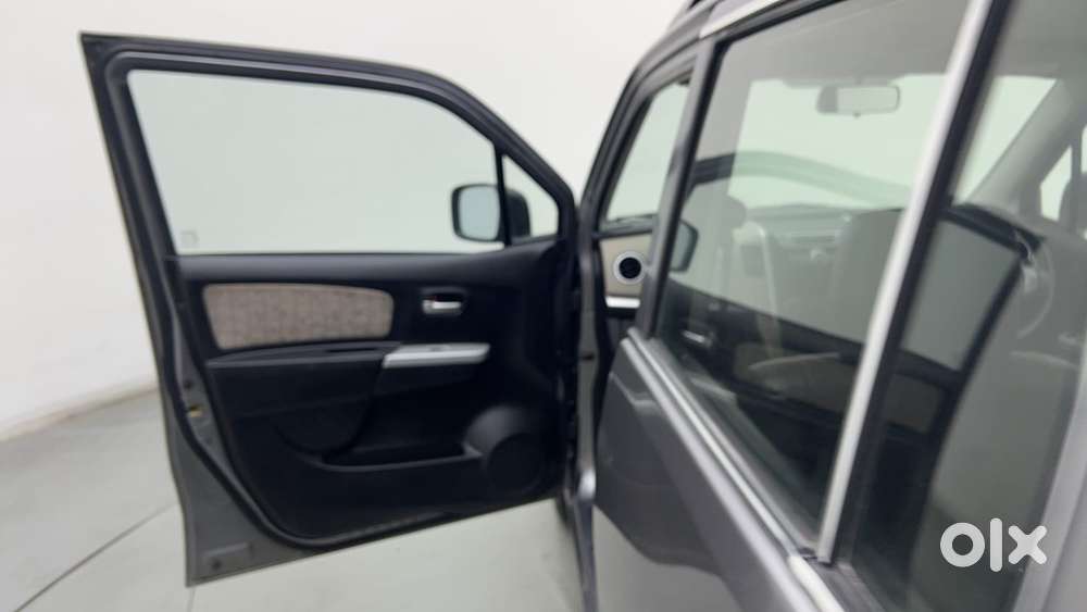 Maruti Suzuki Wagon R 1.0 Vxi Amt, 2016, Petrol