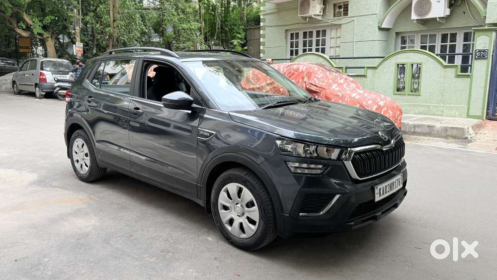 Skoda Kushaq 1.0 Tsi Active, 2022, Petrol