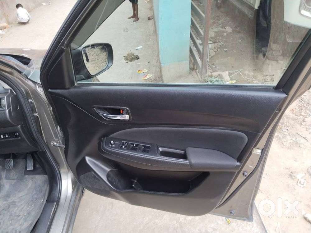 Maruti Suzuki Swift 1.2 Vxi (o), 2022, Petrol
