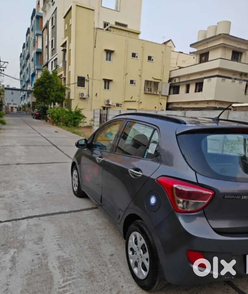 Hyundai Grand I10 2014 Petrol 25500 Km Driven