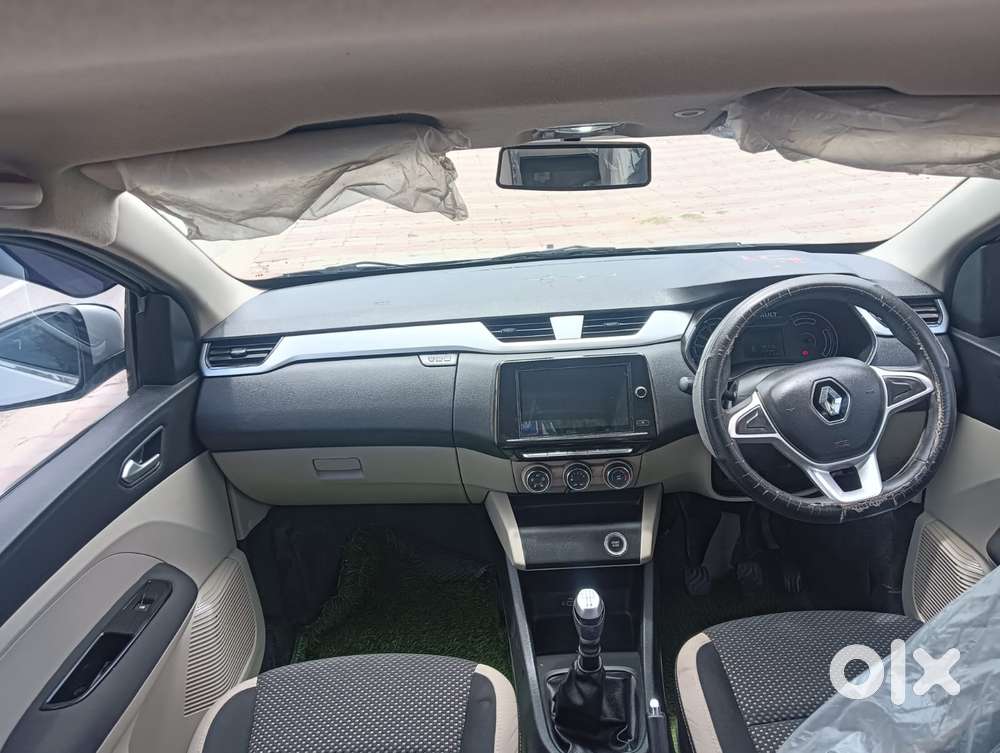 Renault Triber Rxz, 2020, Petrol