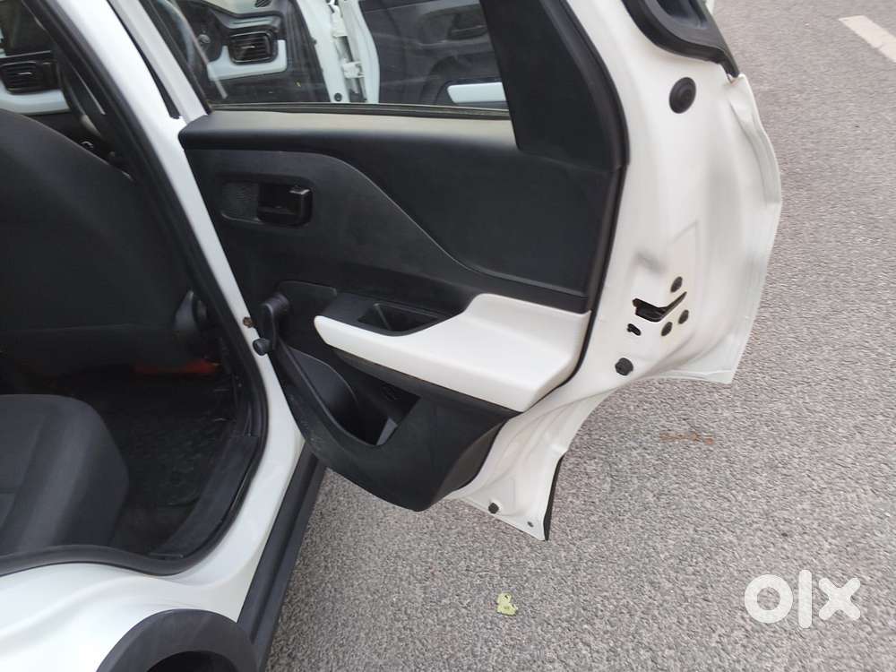 Tata Punch Pure Icng, 2024, Petrol