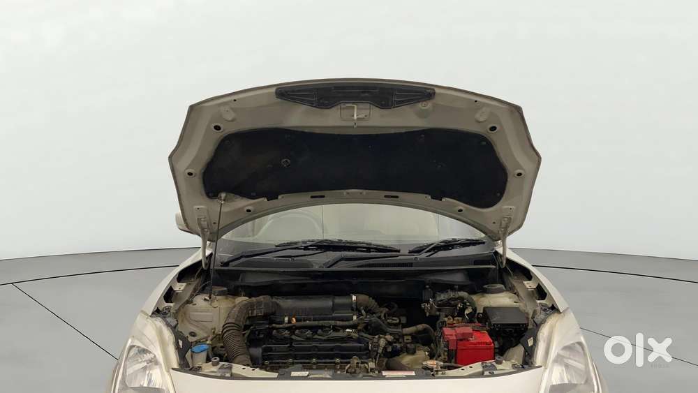 Maruti Suzuki Swift Dzire Amt Vxi, 2018, Petrol
