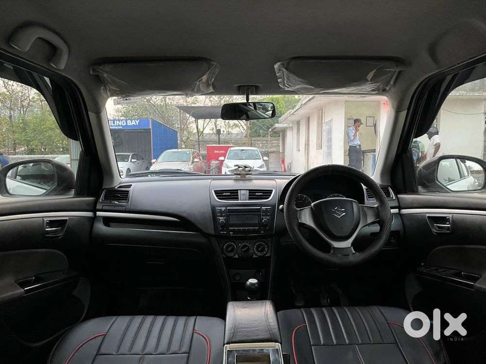 Maruti Suzuki Swift Vxi 1.2 Abs Bs-iv, 2017, Petrol