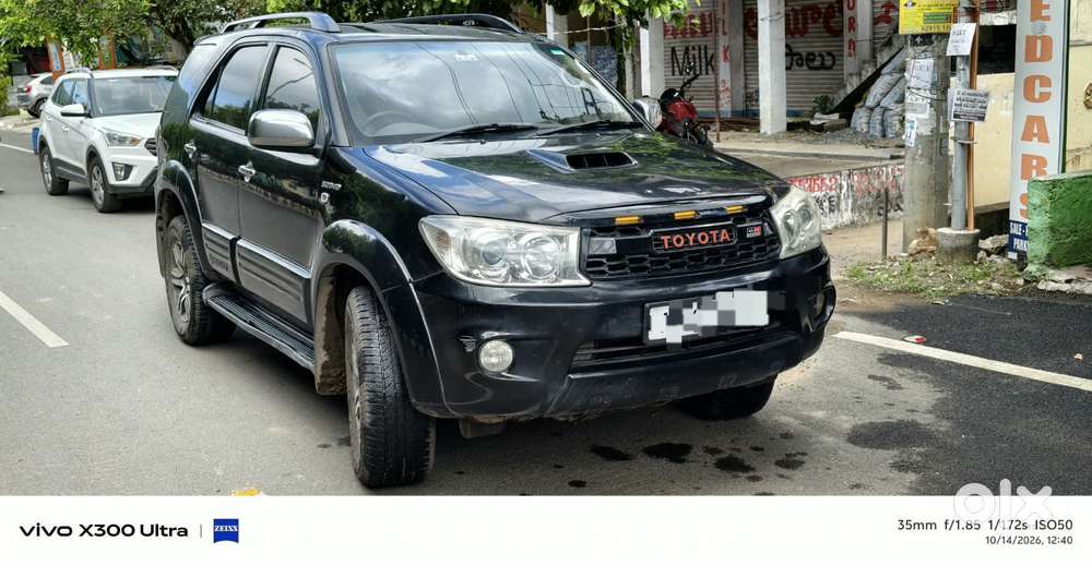 Toyota Fortuner 2.8 Legender 4x4, 2011, Diesel