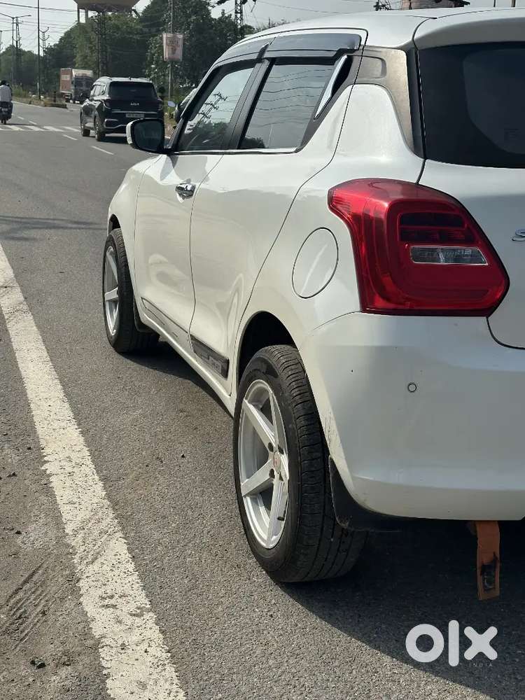 Swift 1.2 Vxi 2023 Petrol