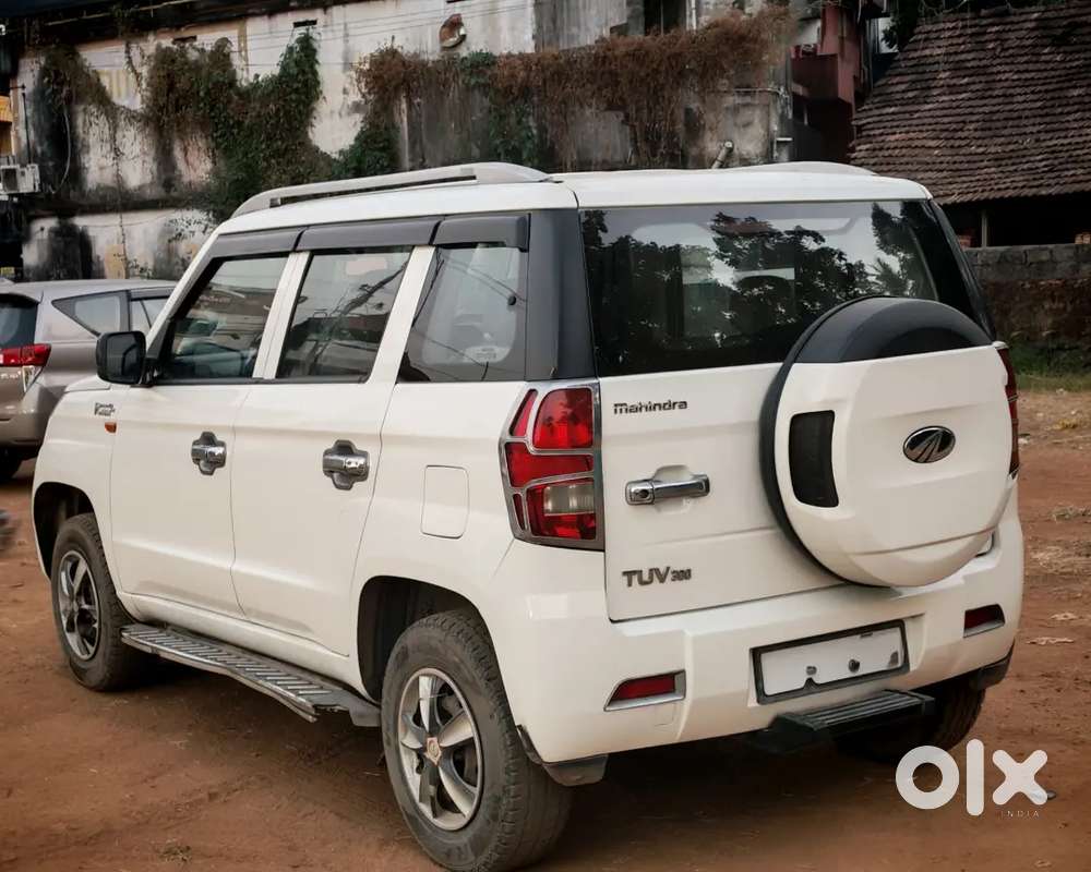 Mahindra Tuv 300 2018 Diesel 86000 Km Driven