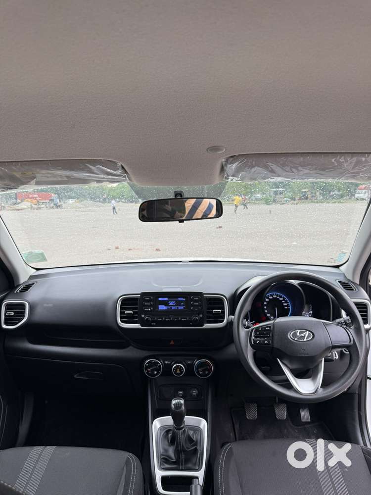 Hyundai Venue S Turbo, 2021, Petrol
